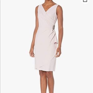 Cocktail dress BRAND NEW NEVER WORN!! No longer needed passed 30 day return😬